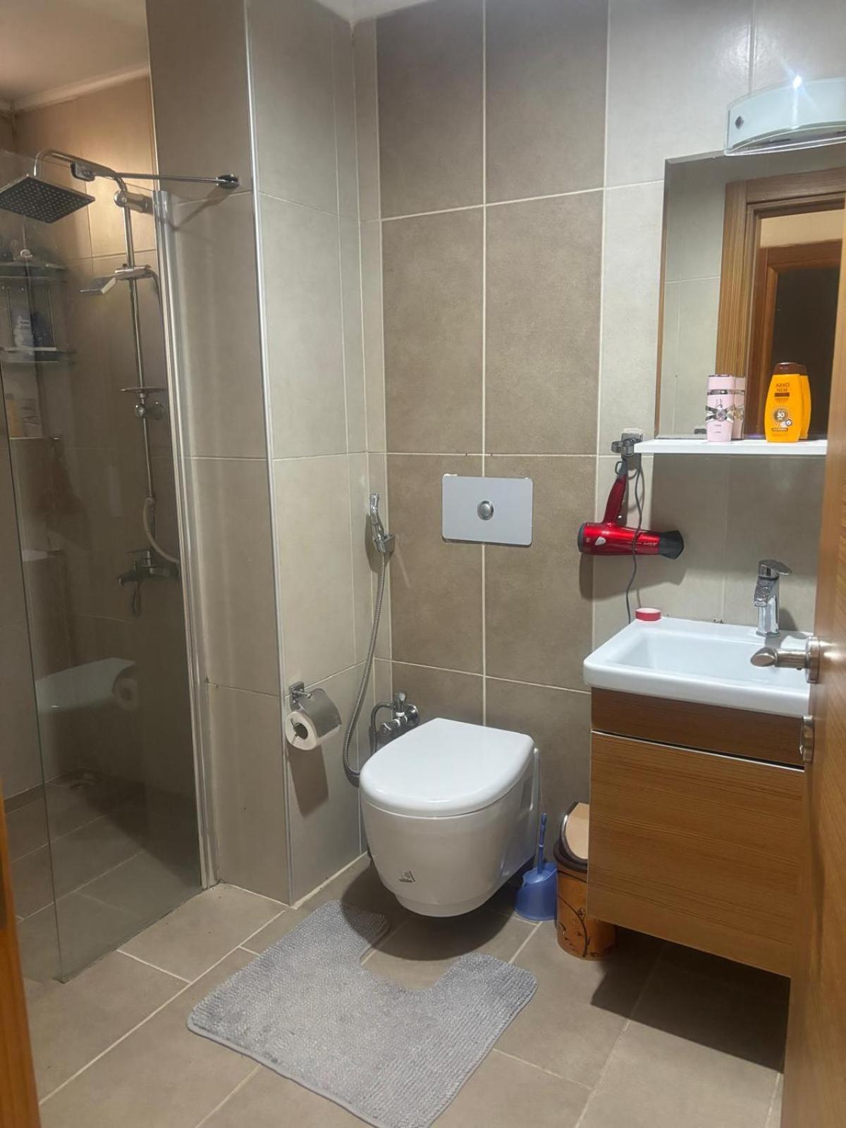 Charming 3-bedroom With Private Pool For Rent Apartment