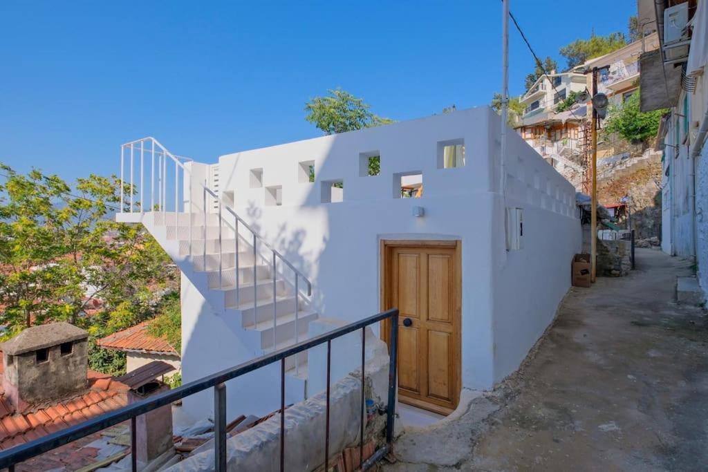At The Heart Of - Piccolo House *