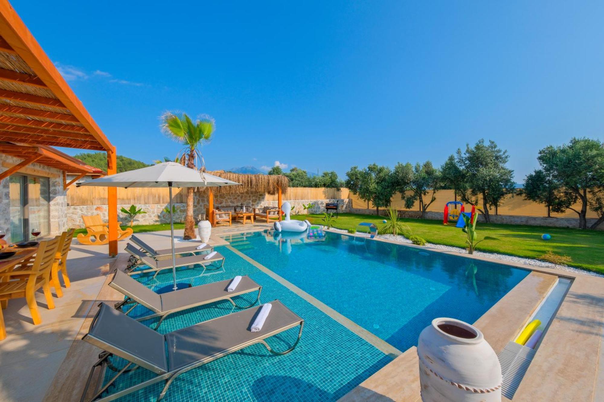 Villa Mono 1