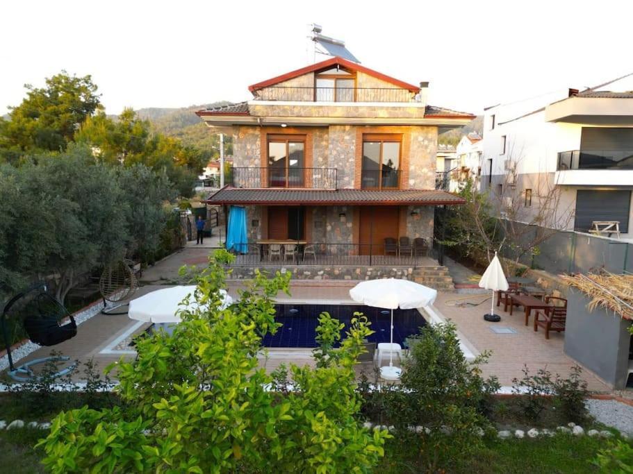 Villa Tuzlu Sistem Havuzlu Luks
