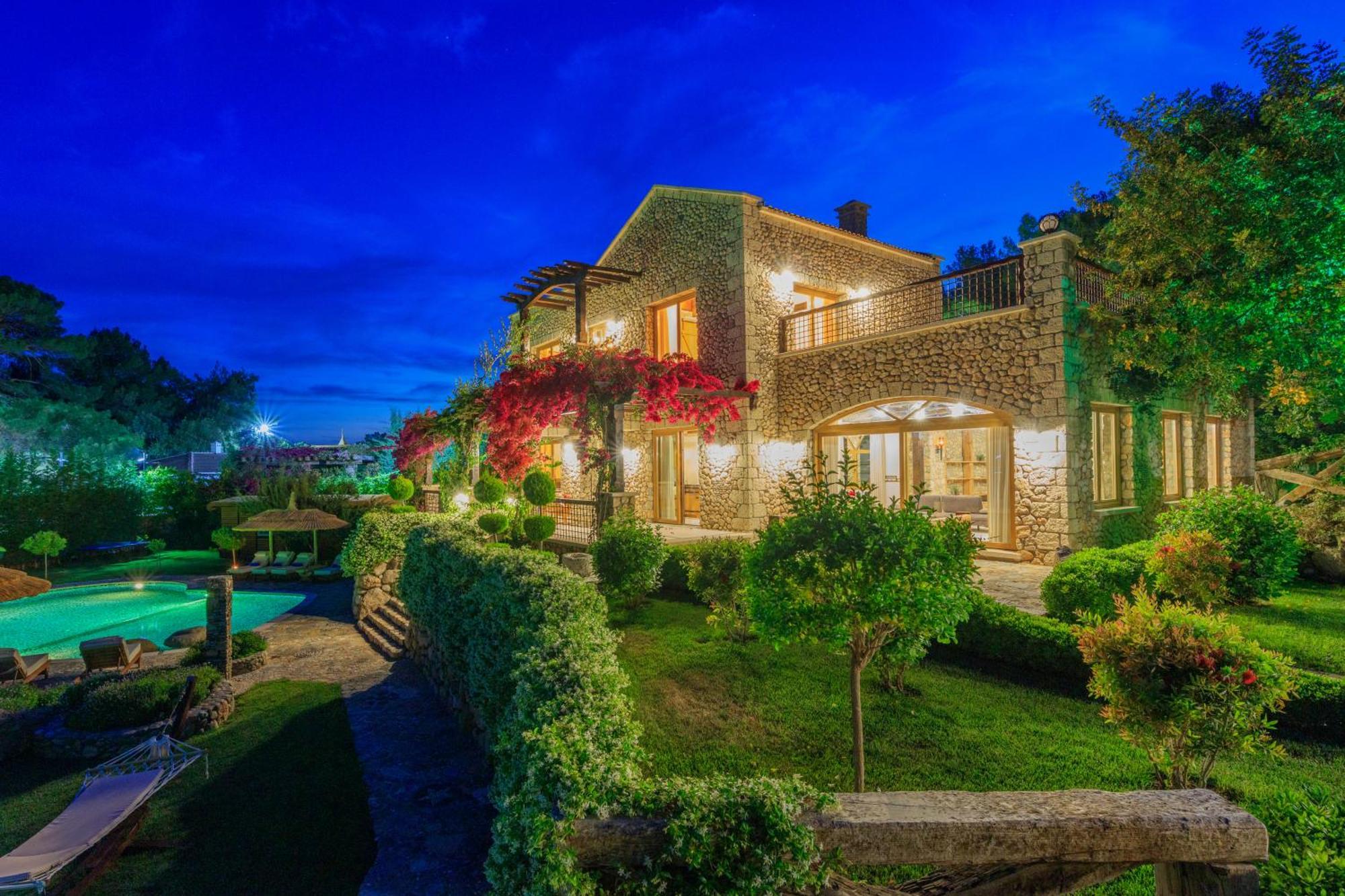 The Private Bays & Islands Of Turkey Fethiye
