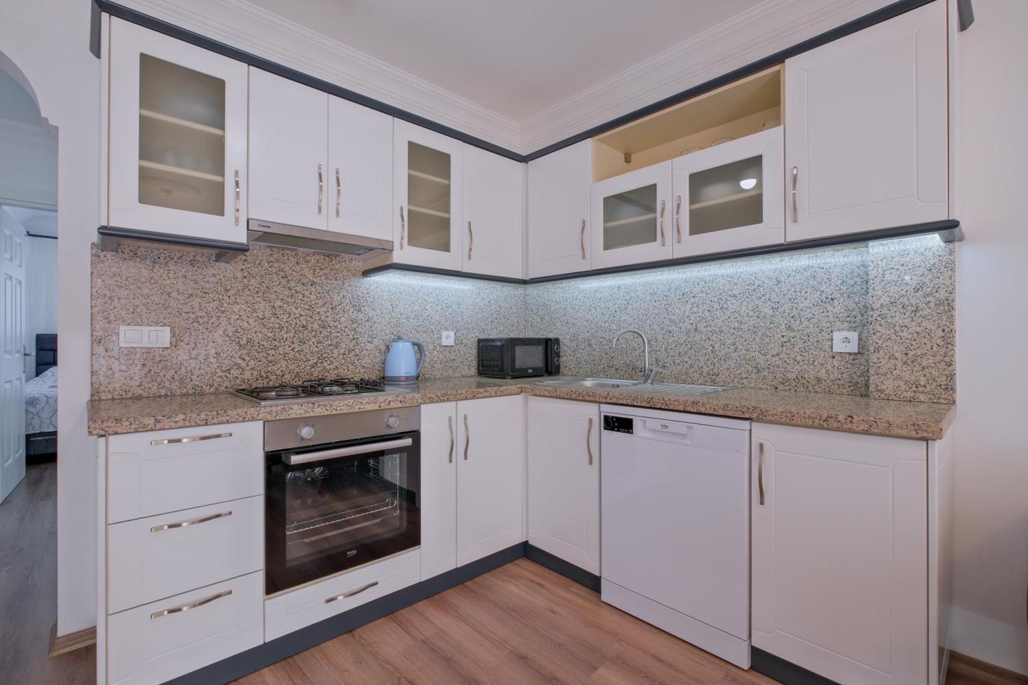 Sunset Club Apartment