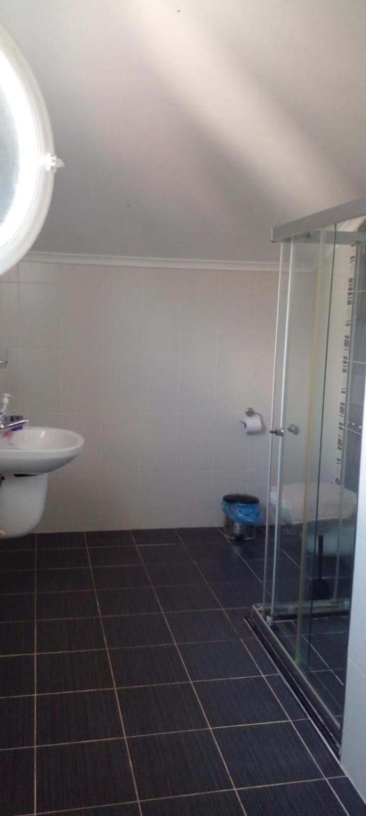 Paddys Apartments, Hisaroenue Apartment