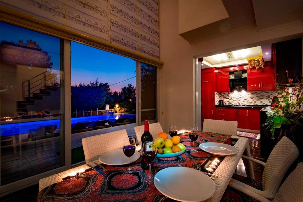 Villa Unique C - 4 Bedroom Private In Quiet Area Of Ovacik *