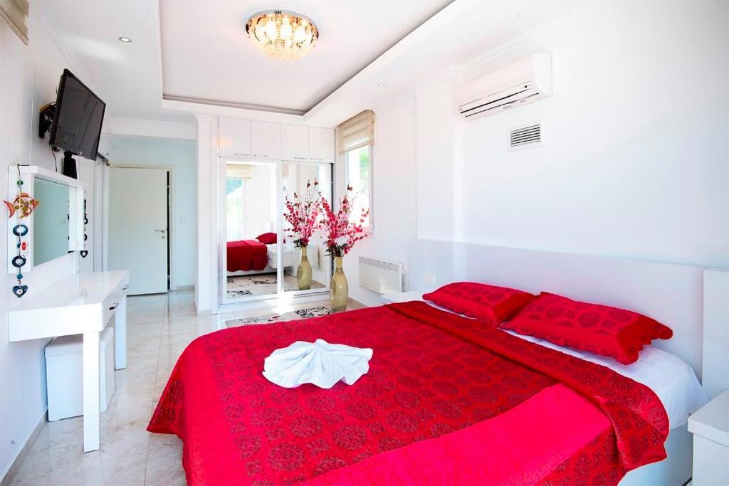 Unique C - 4 Bedroom Private In Quiet Area Of Ovacik Villa Fethiye