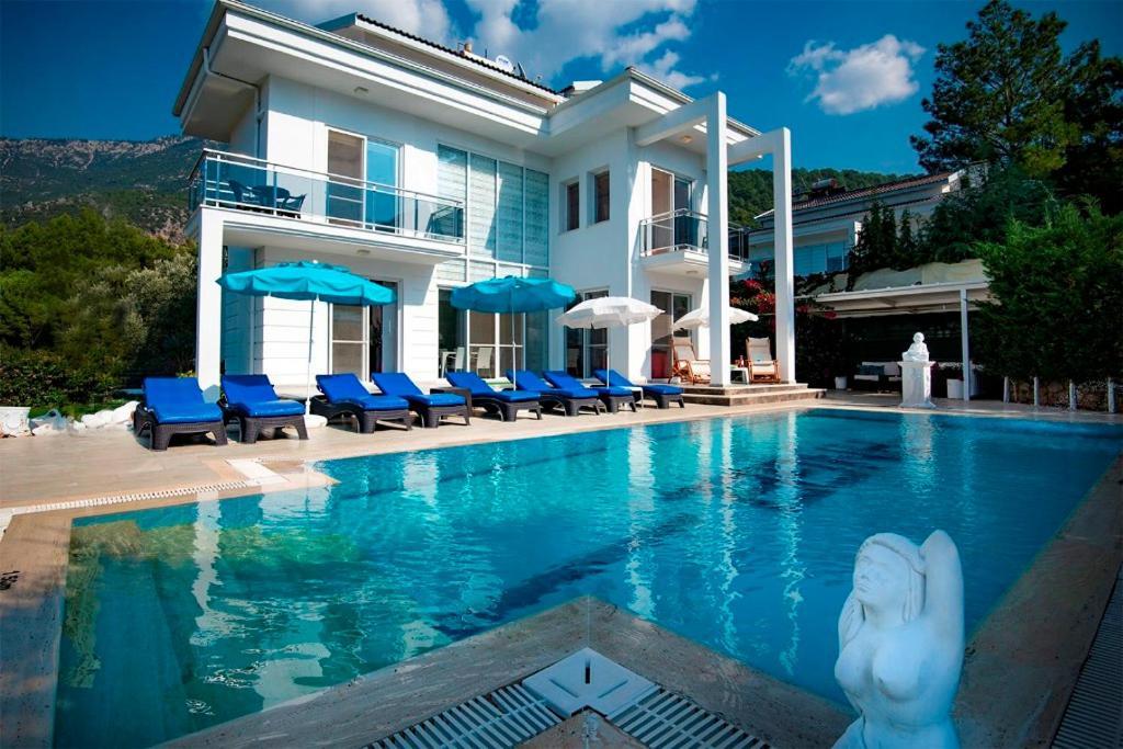Unique C - 4 Bedroom Private In Quiet Area Of Ovacik Fethiye