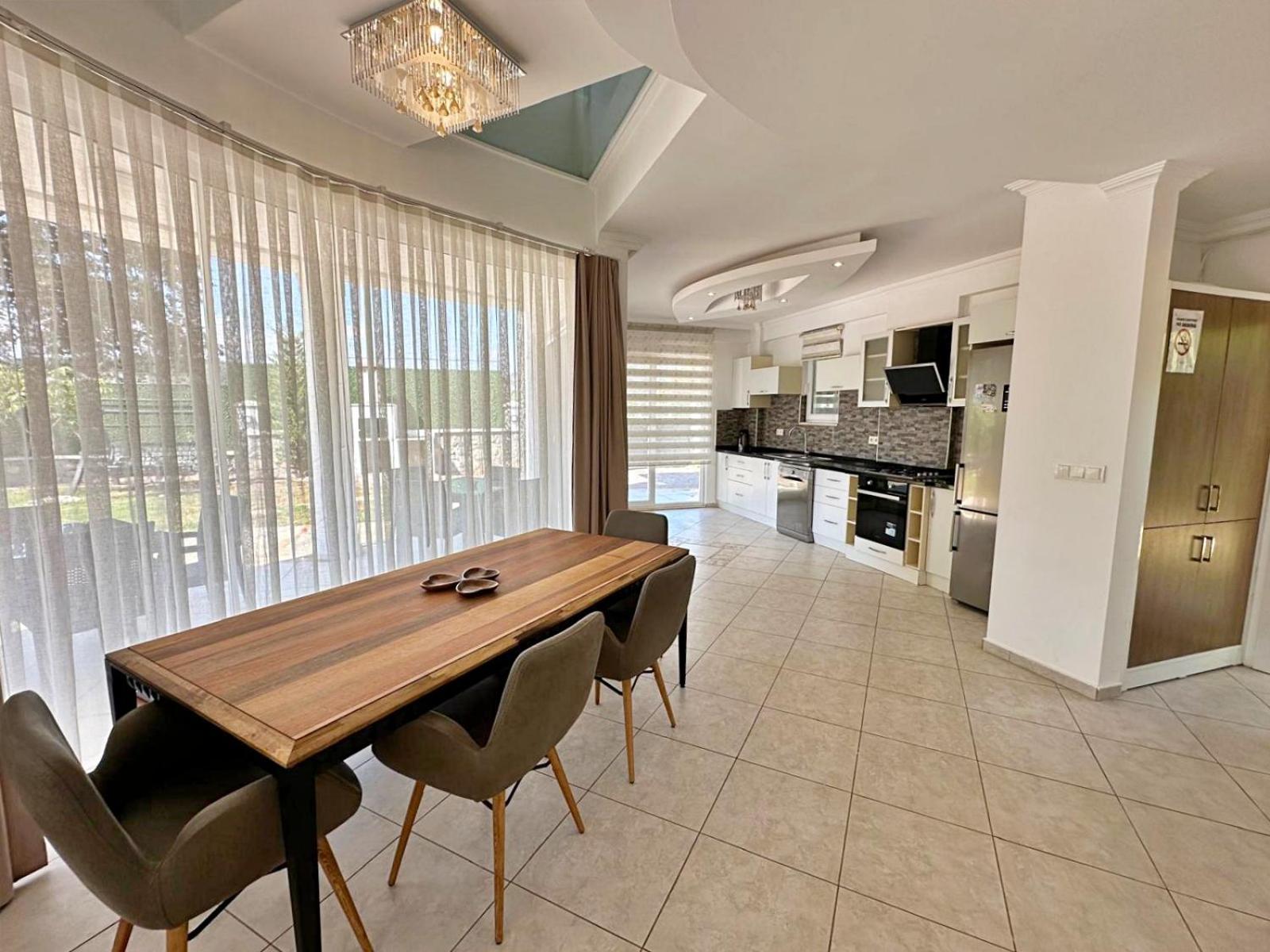 Villa Valley - 4 Bedroom Private