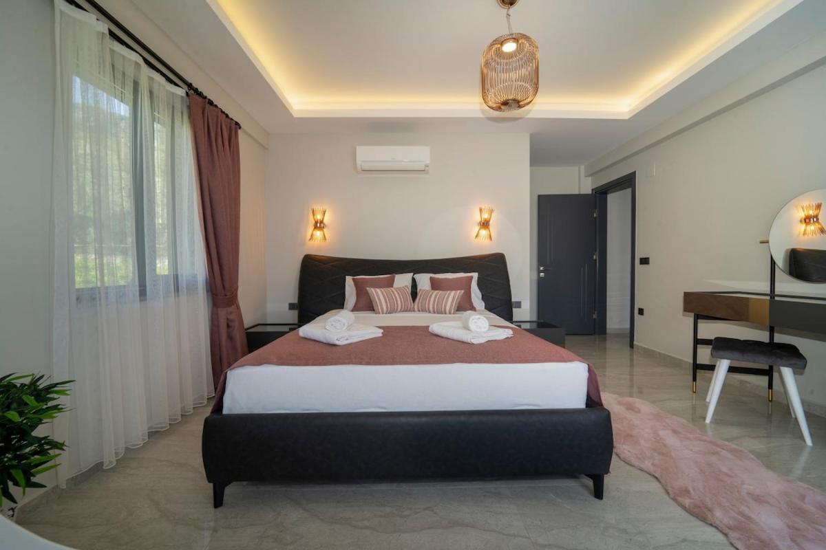 With Sea View And Heated Pool Mariposa Fethiye