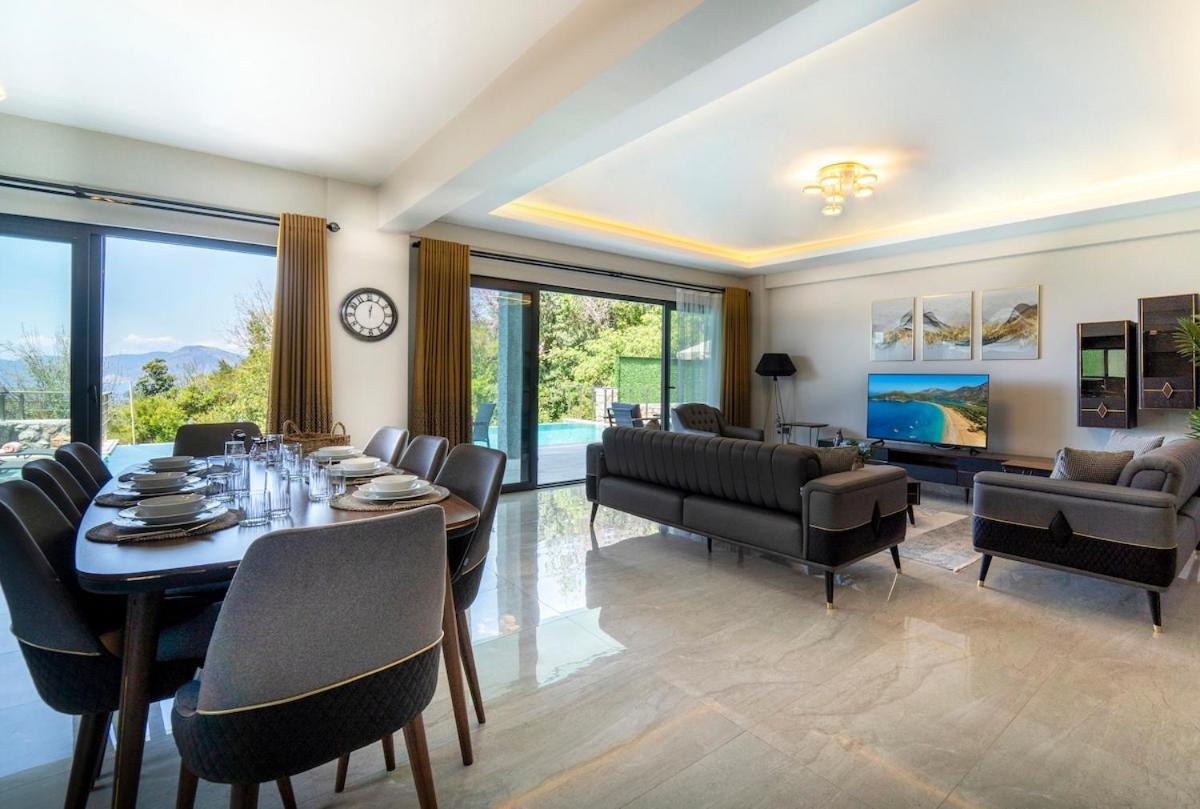 With Sea View And Heated Pool Mariposa Fethiye