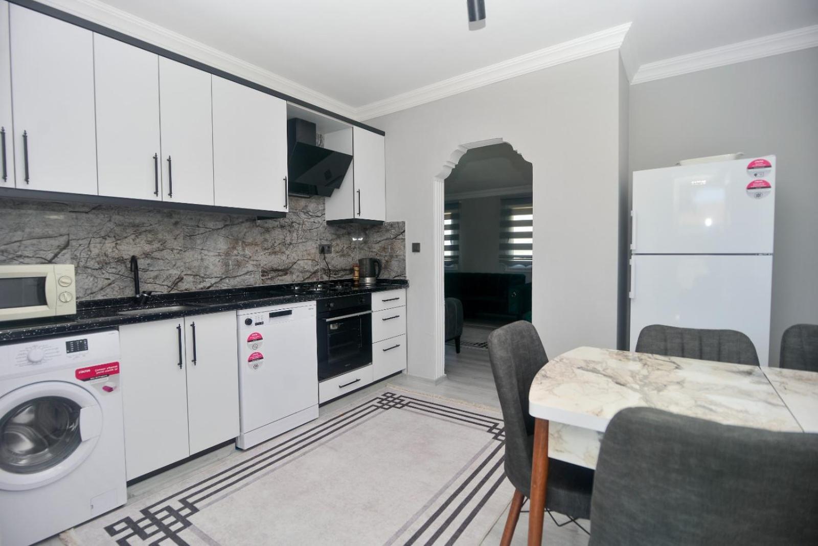 Tetra Clover Suites Apartment
