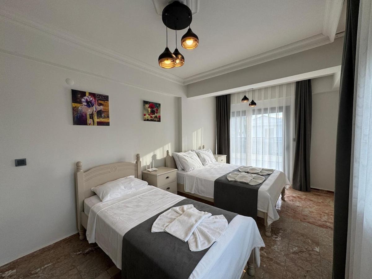 Villa White Deluxe