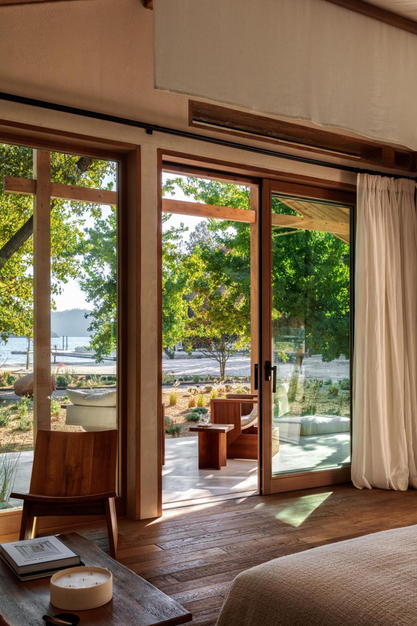 Ahama Otel 5*