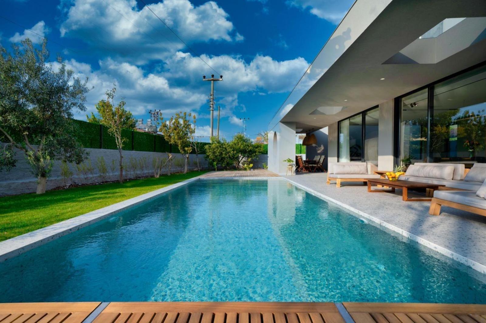 Laser Villa *