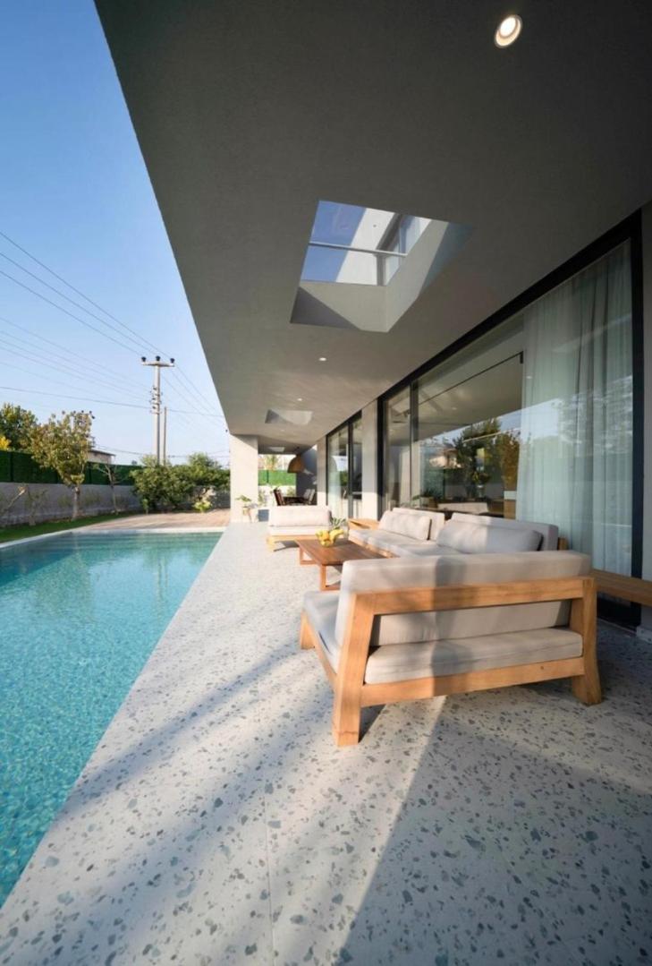 Laser Villa