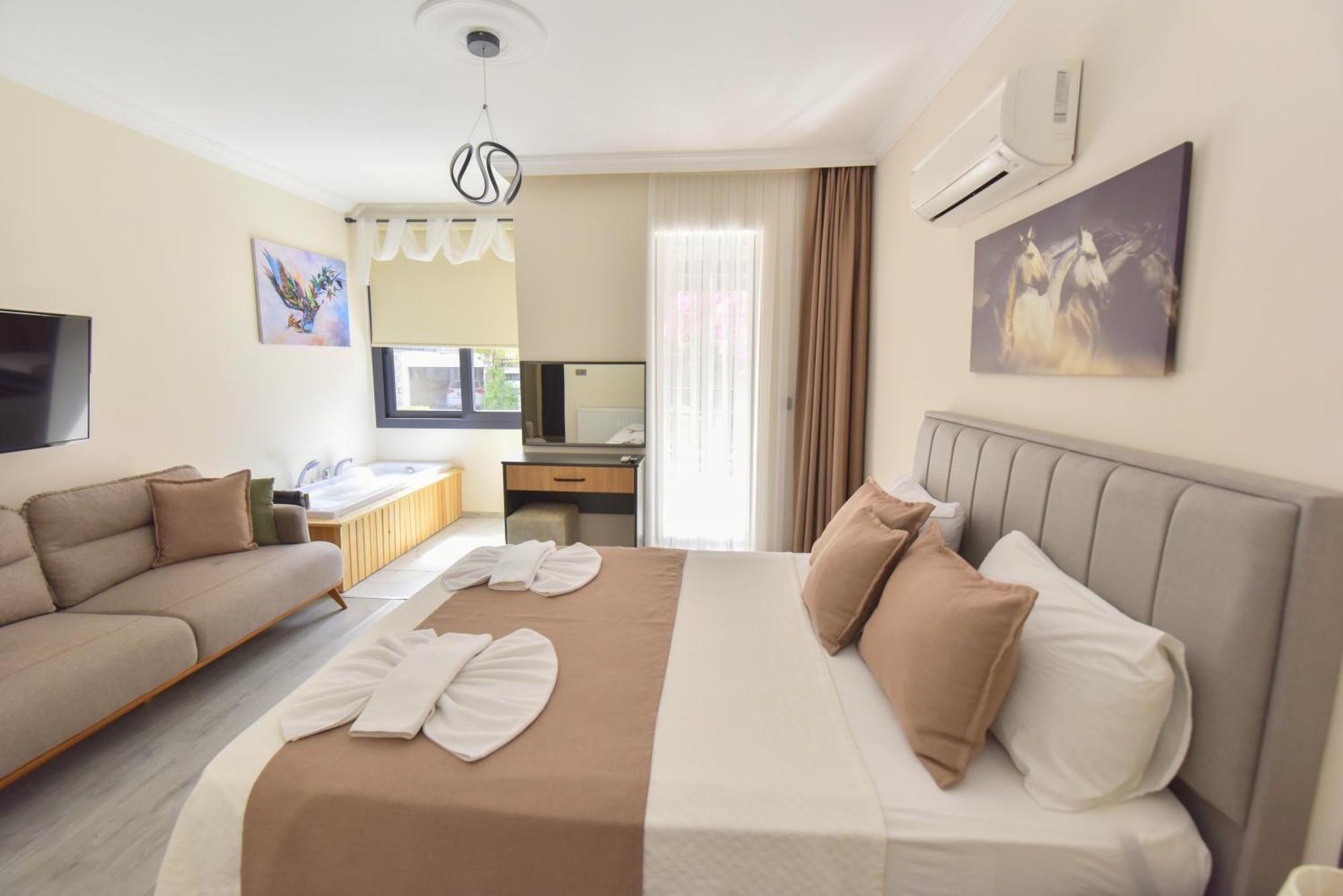 Royalis Boutique By Mykonut Fethiye