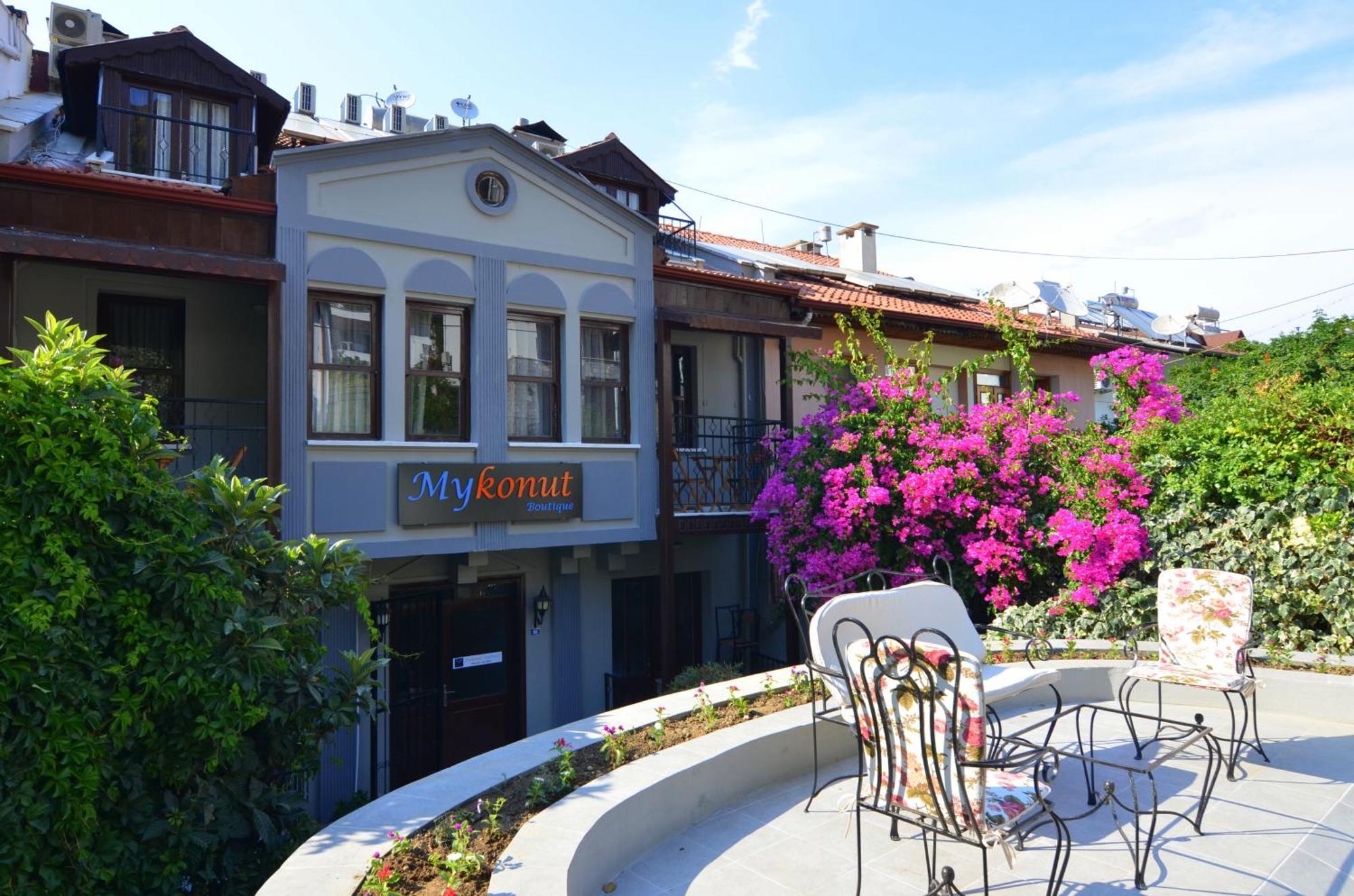 Royalis Boutique By Mykonut Fethiye