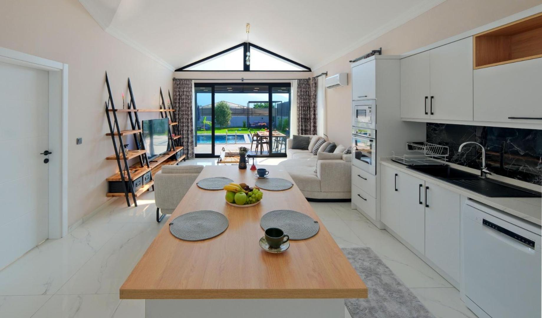 Arel House *