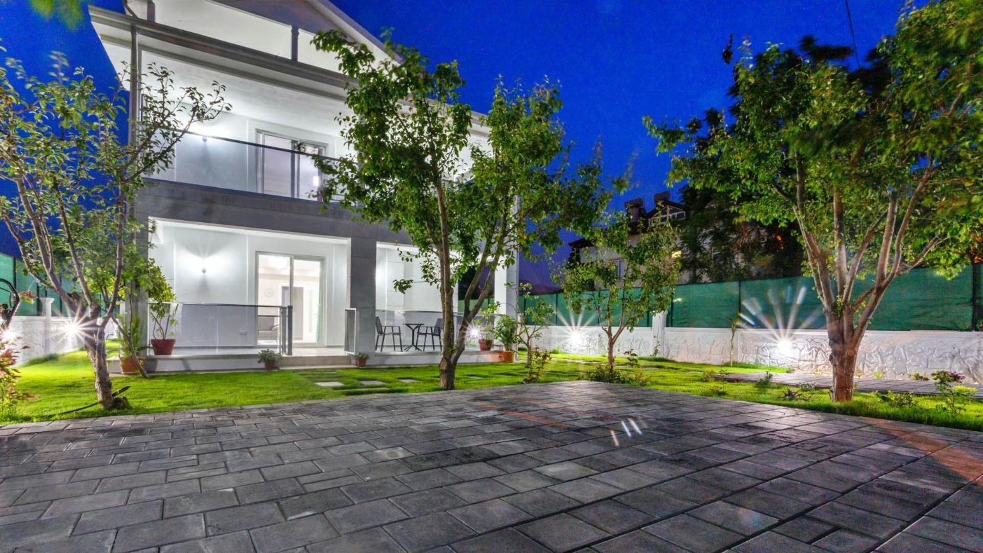 Villa 4 Bedroom 2555