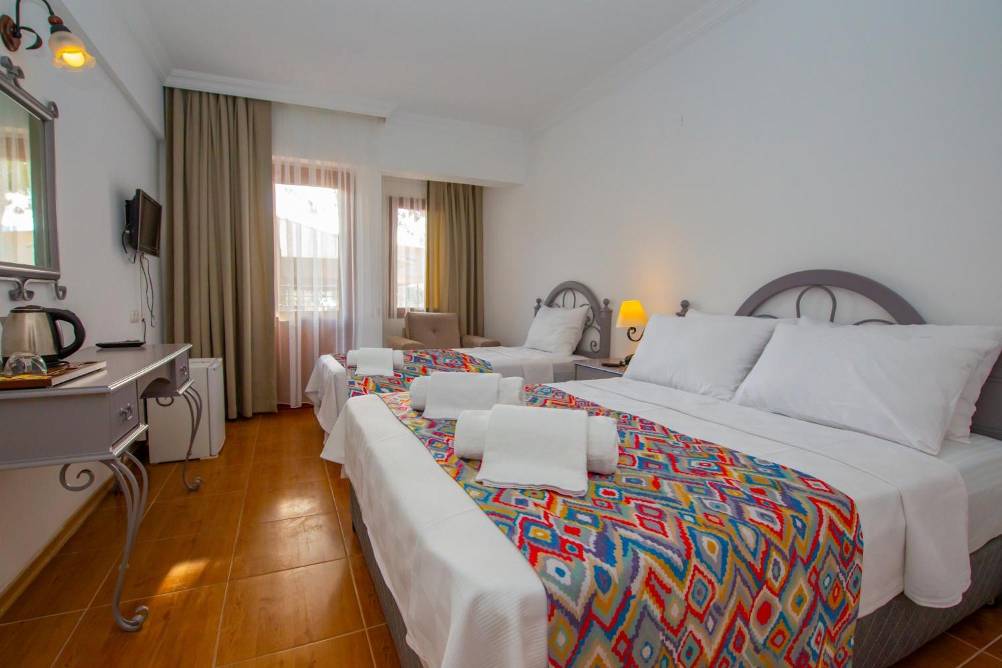 Mia Hotel