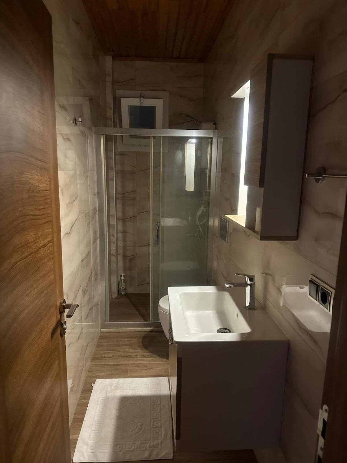 1 Bedroom Close To Bus Station And Mall 200 Mb Wifi * Fethiye
