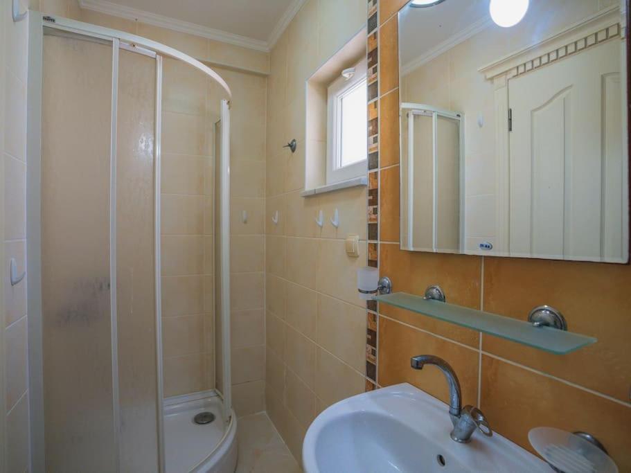 Calis'ta Denize Sifir 8 Kisilik Pearl 4 Villa