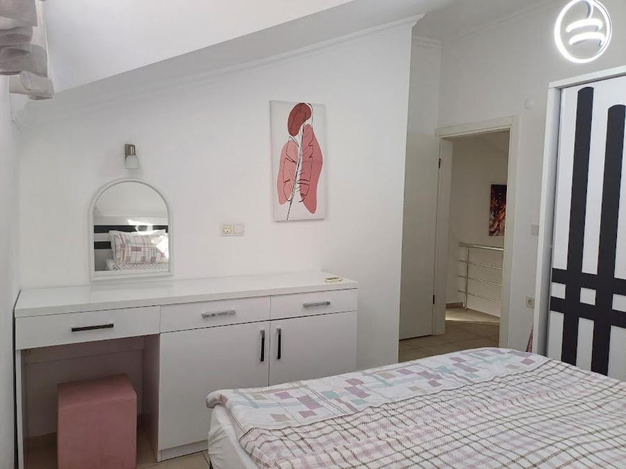 Paddys Apartments, Hisaroenue Apartment