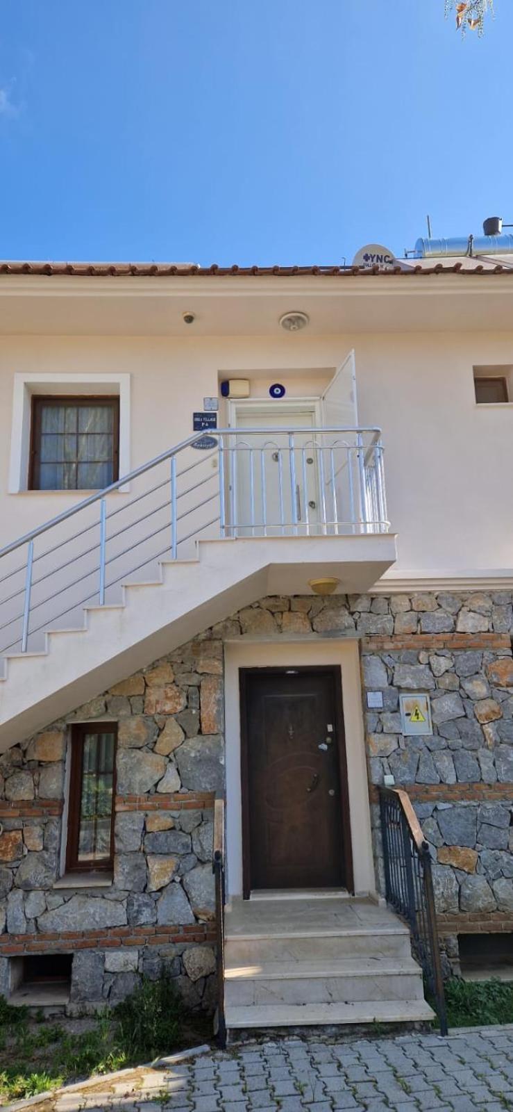 Village P4 Apartment *