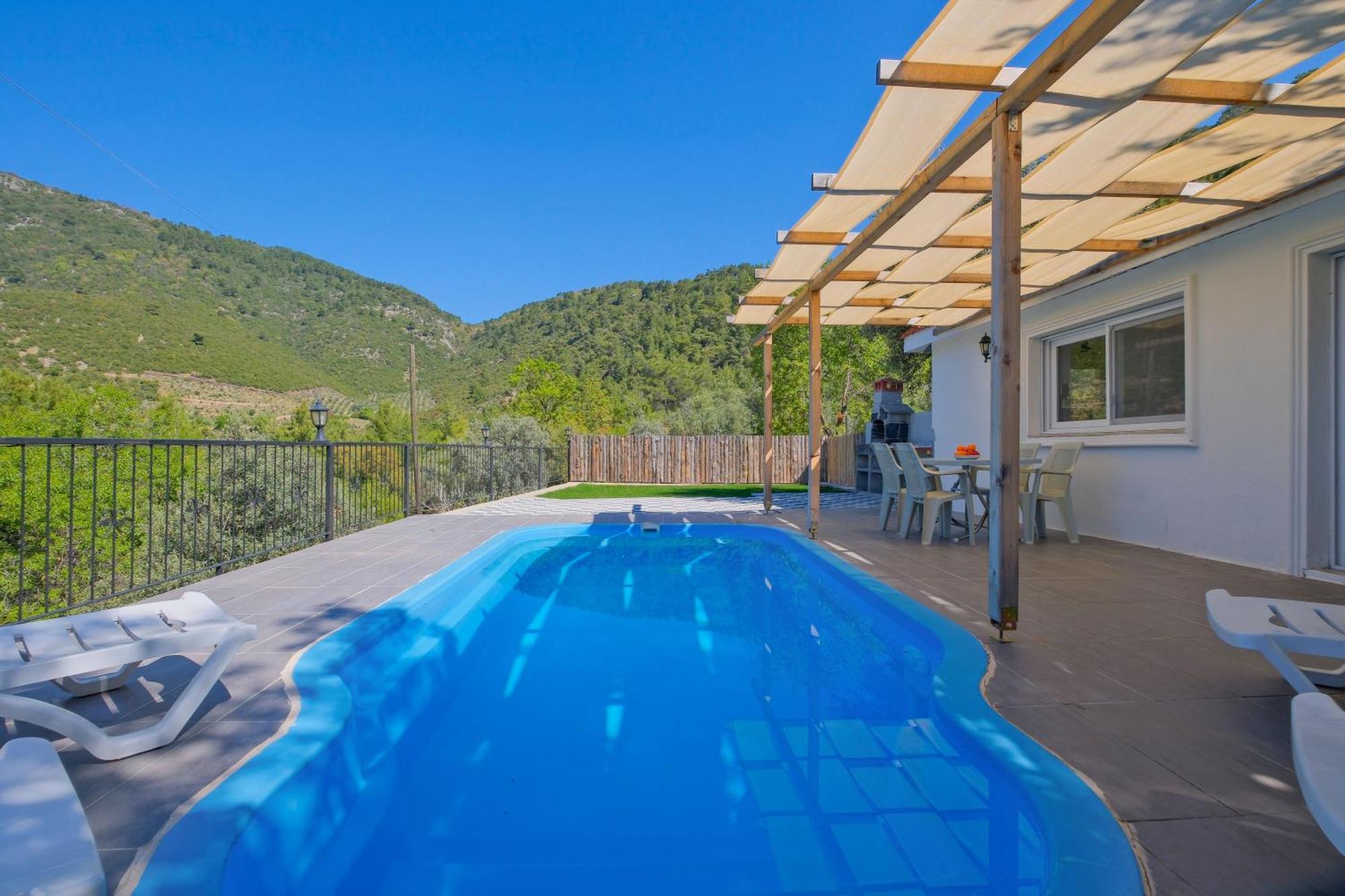 Hill Stone Villa *