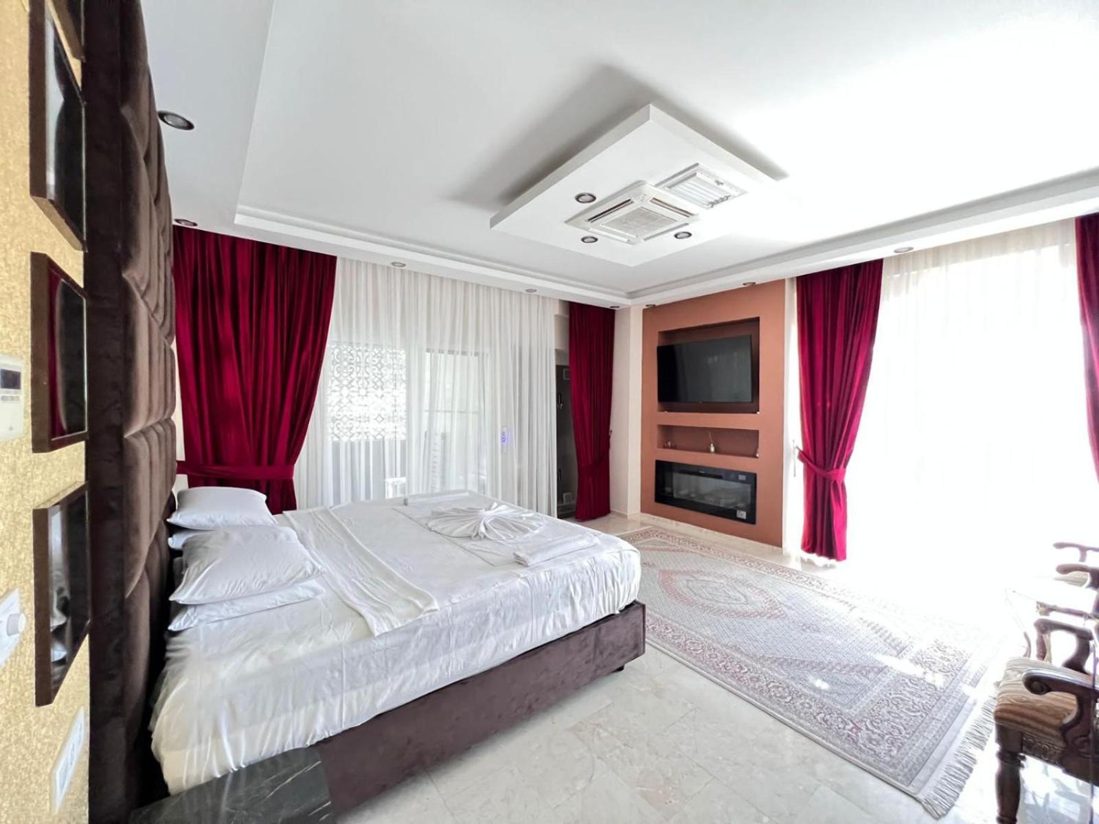 Gulistan - 7 Bedroom In Ovacik Fethiye