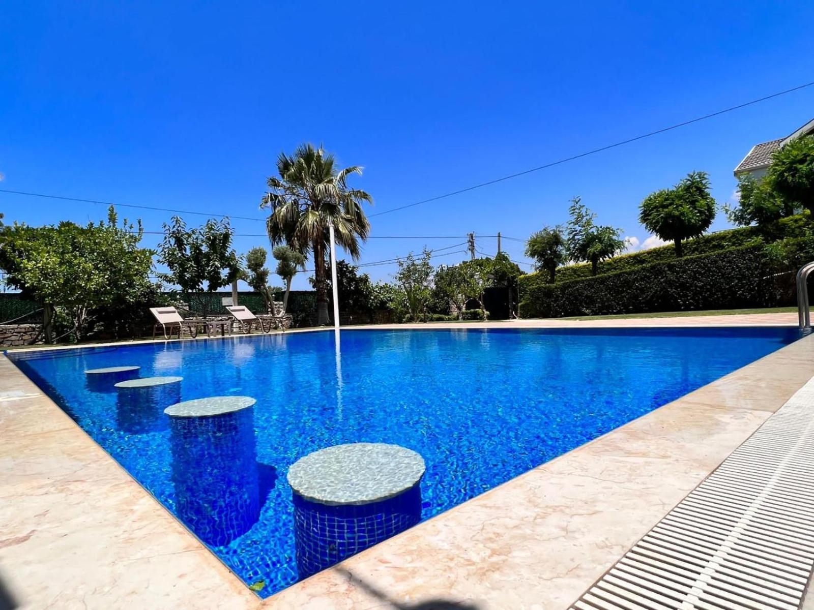 Gulistan - 7 Bedroom In Ovacik Villa