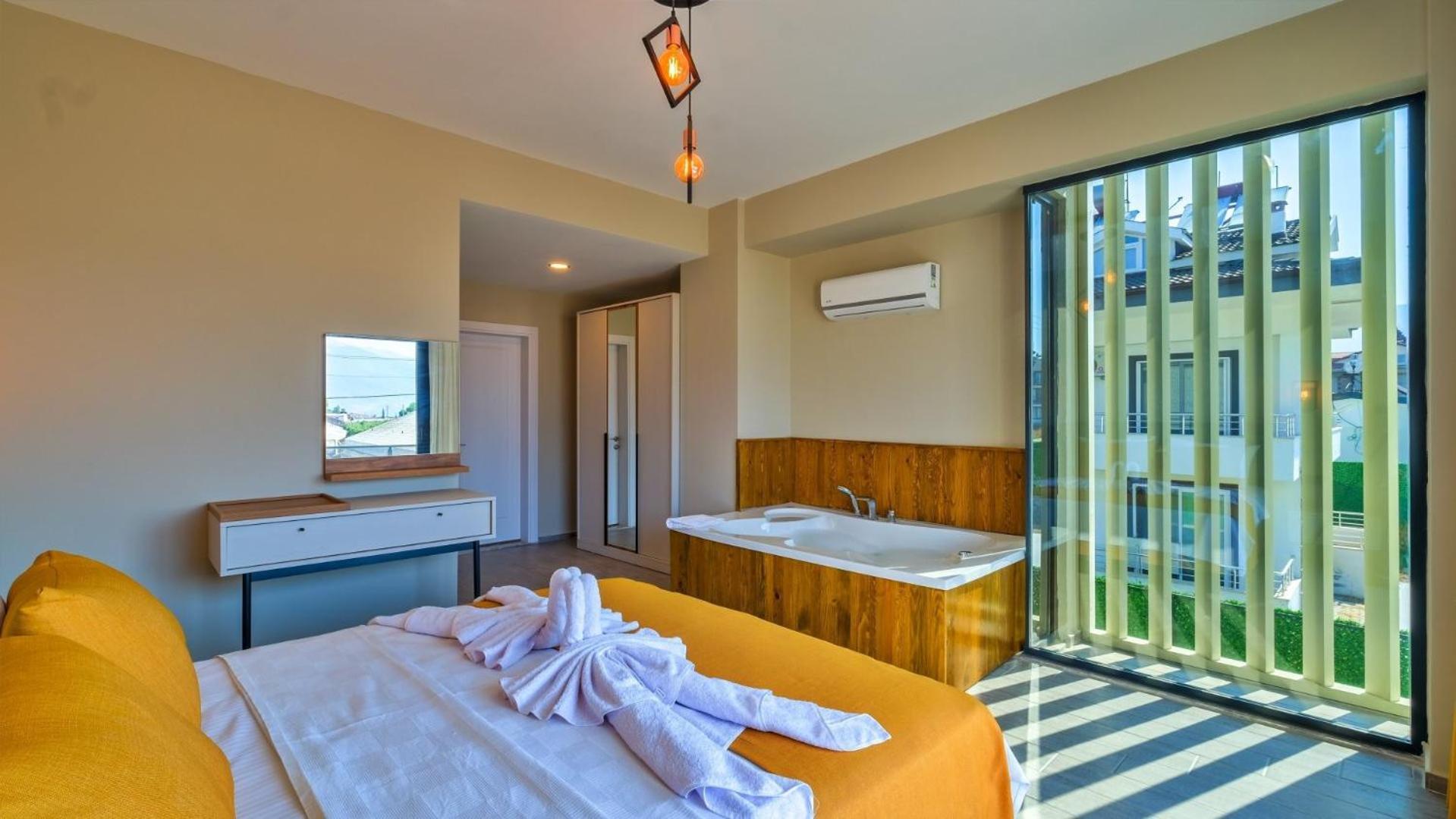 4 Bedroom 2855 Villa Fethiye