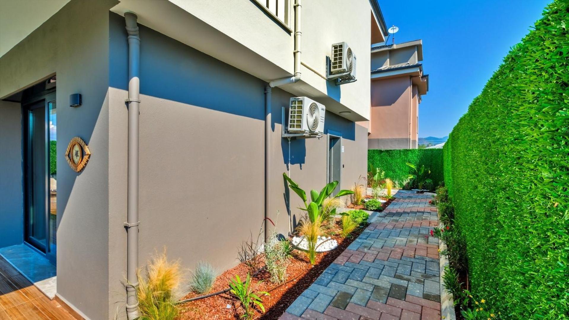 4 Bedroom 2855 Villa