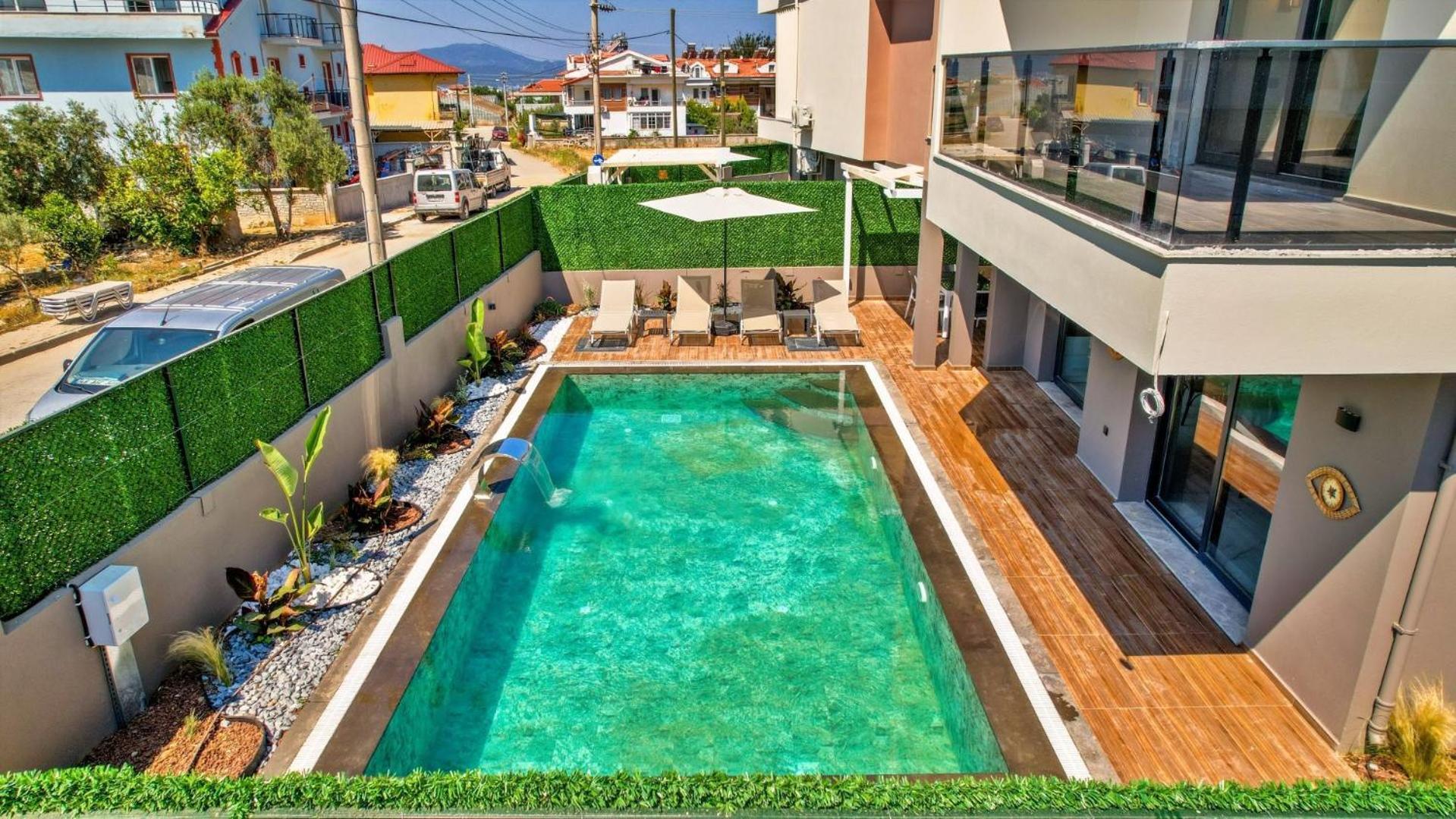 4 Bedroom 2855 *