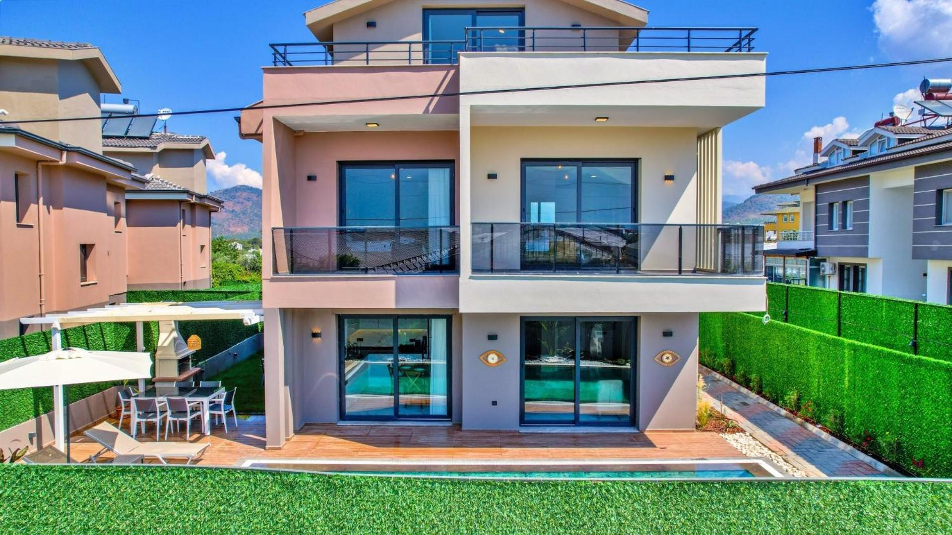 4 Bedroom 2855 Fethiye