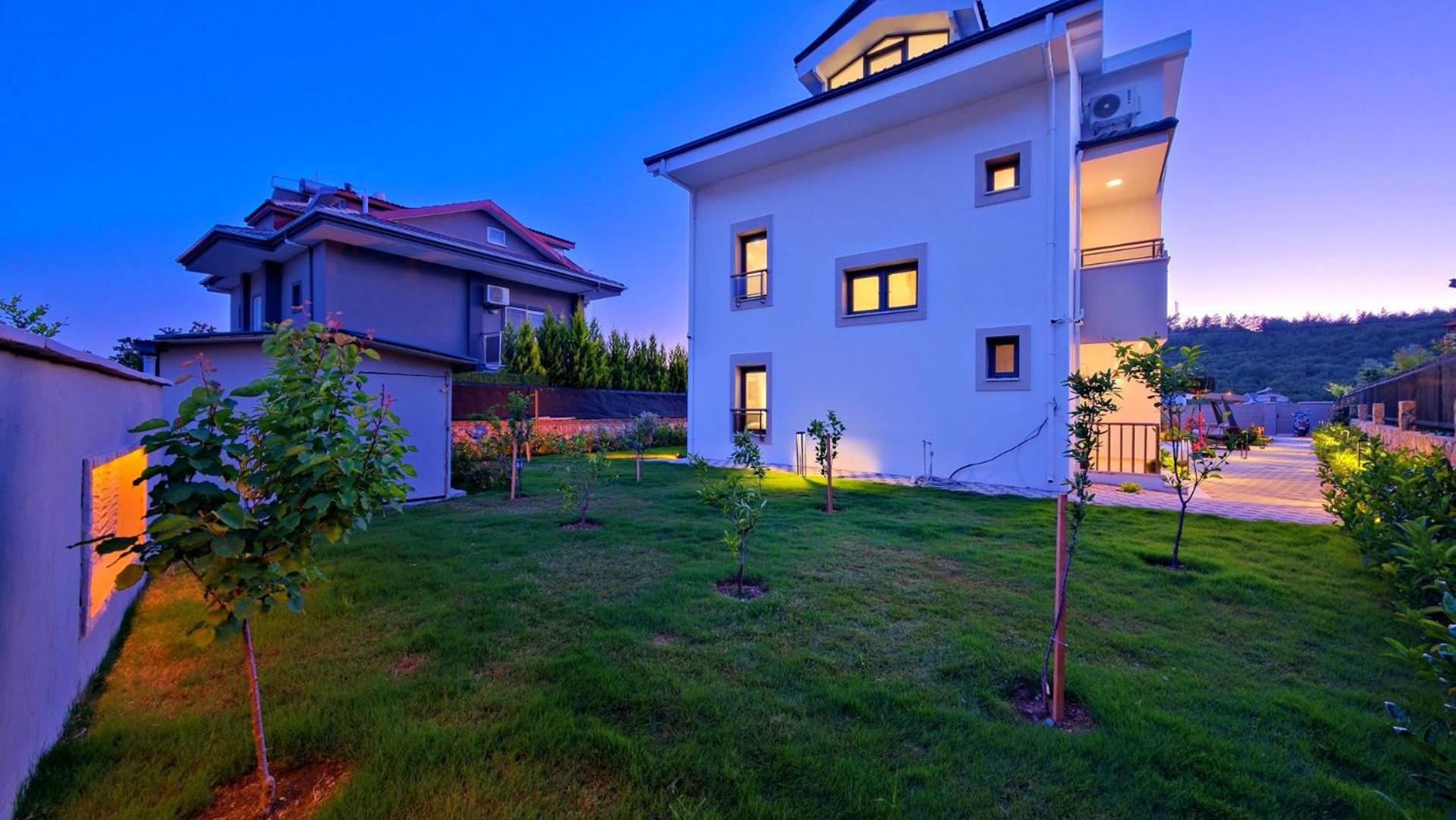 Villa Oludeniz 4 Bedroom 9441 Fethiye