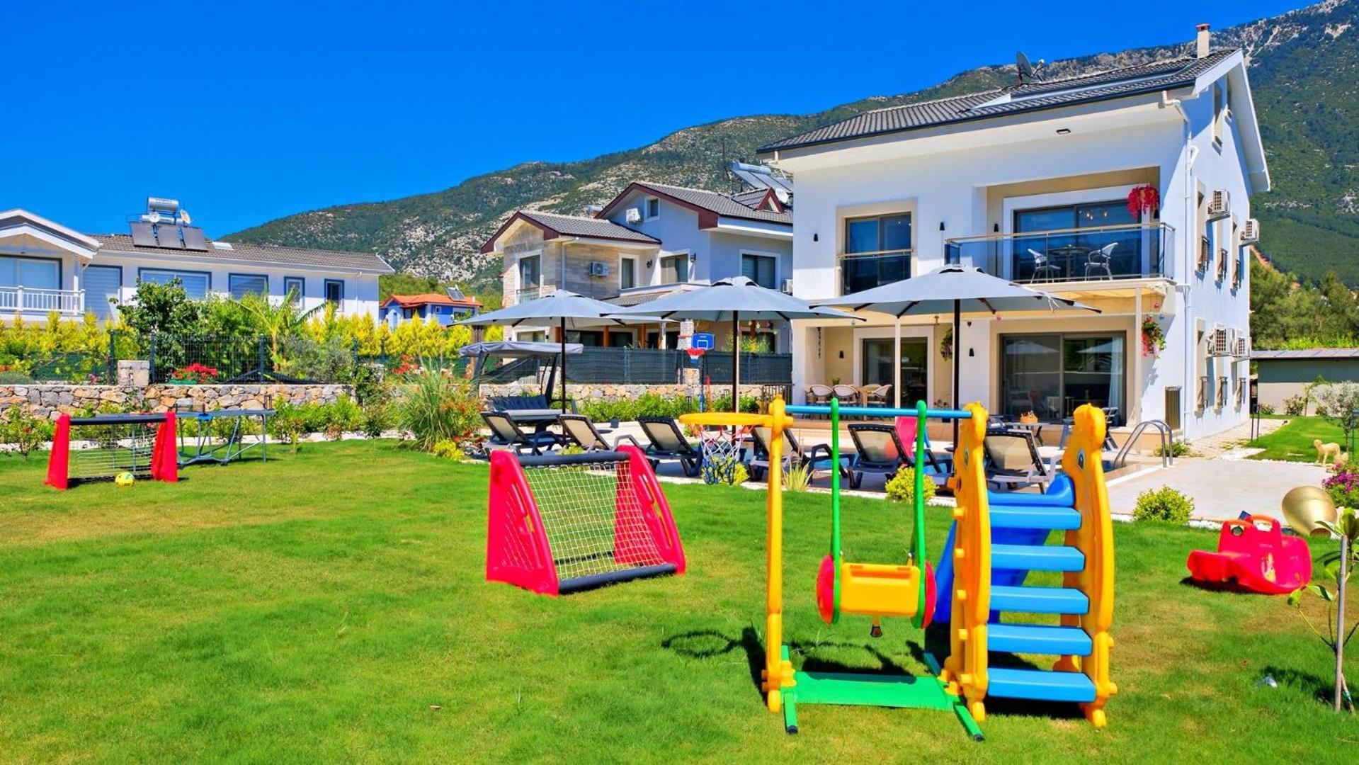 Villa Oludeniz 4 Bedroom 9441