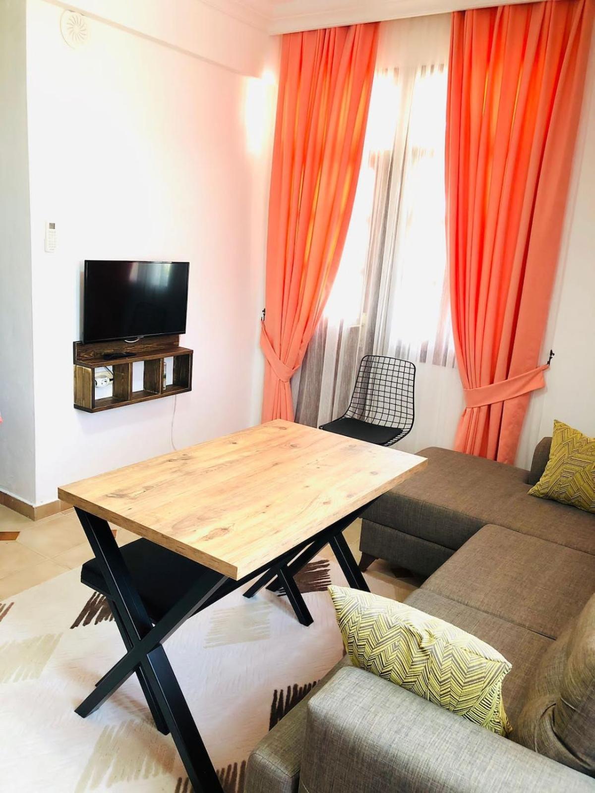Furnished With Pool, Location Close To The Sea Fethiye