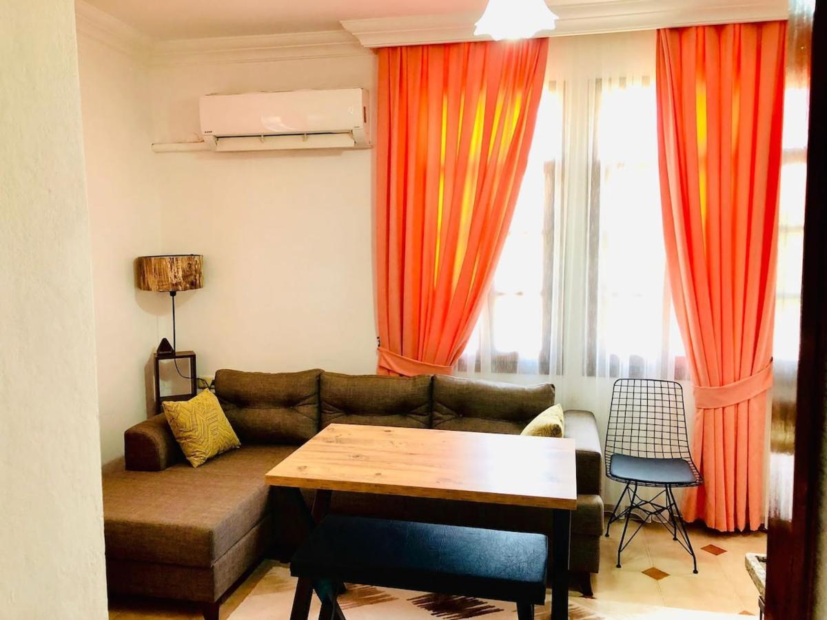 Apartment Furnished With Pool, Location Close To The Sea *