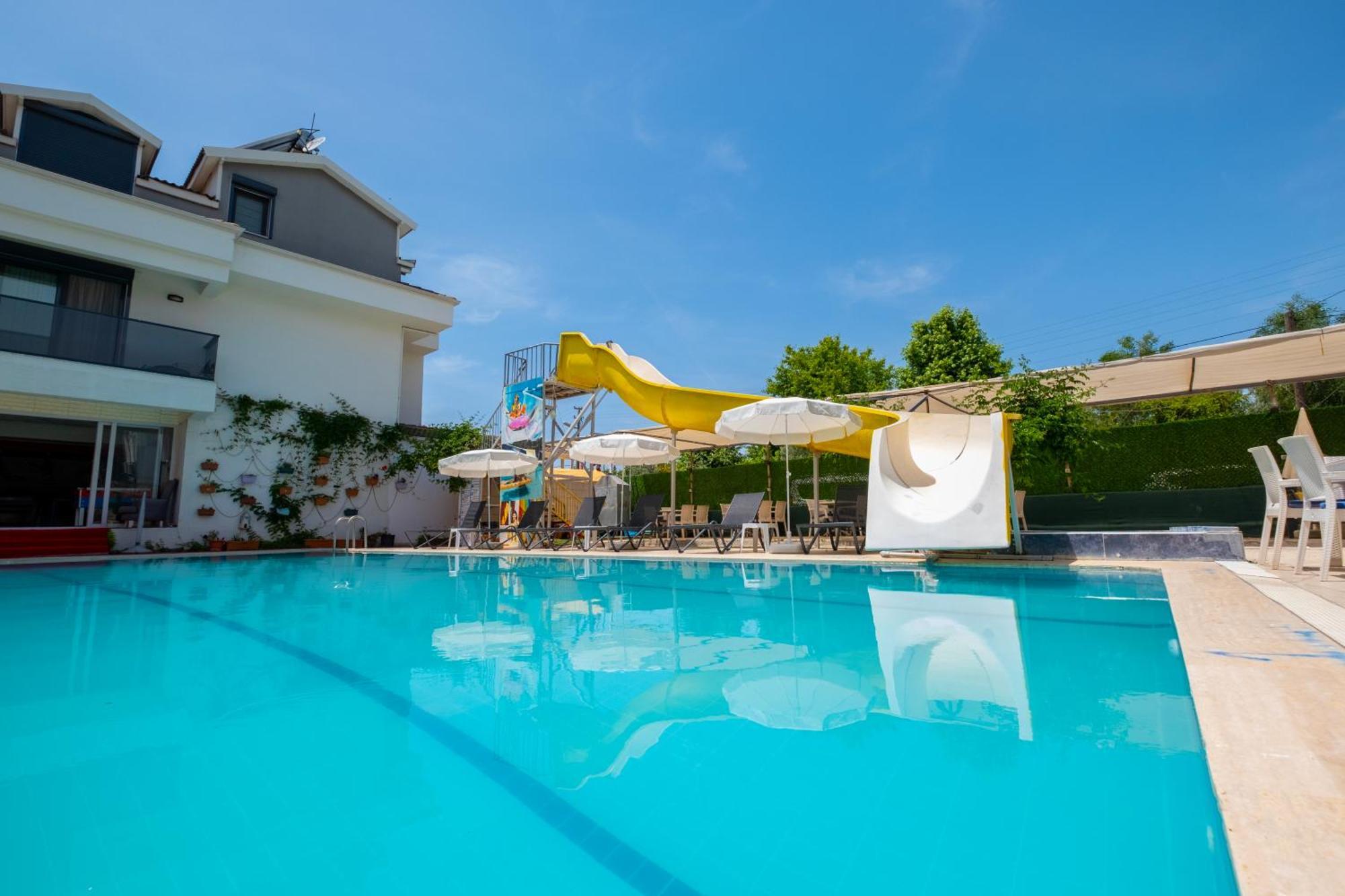 Alis Hotel