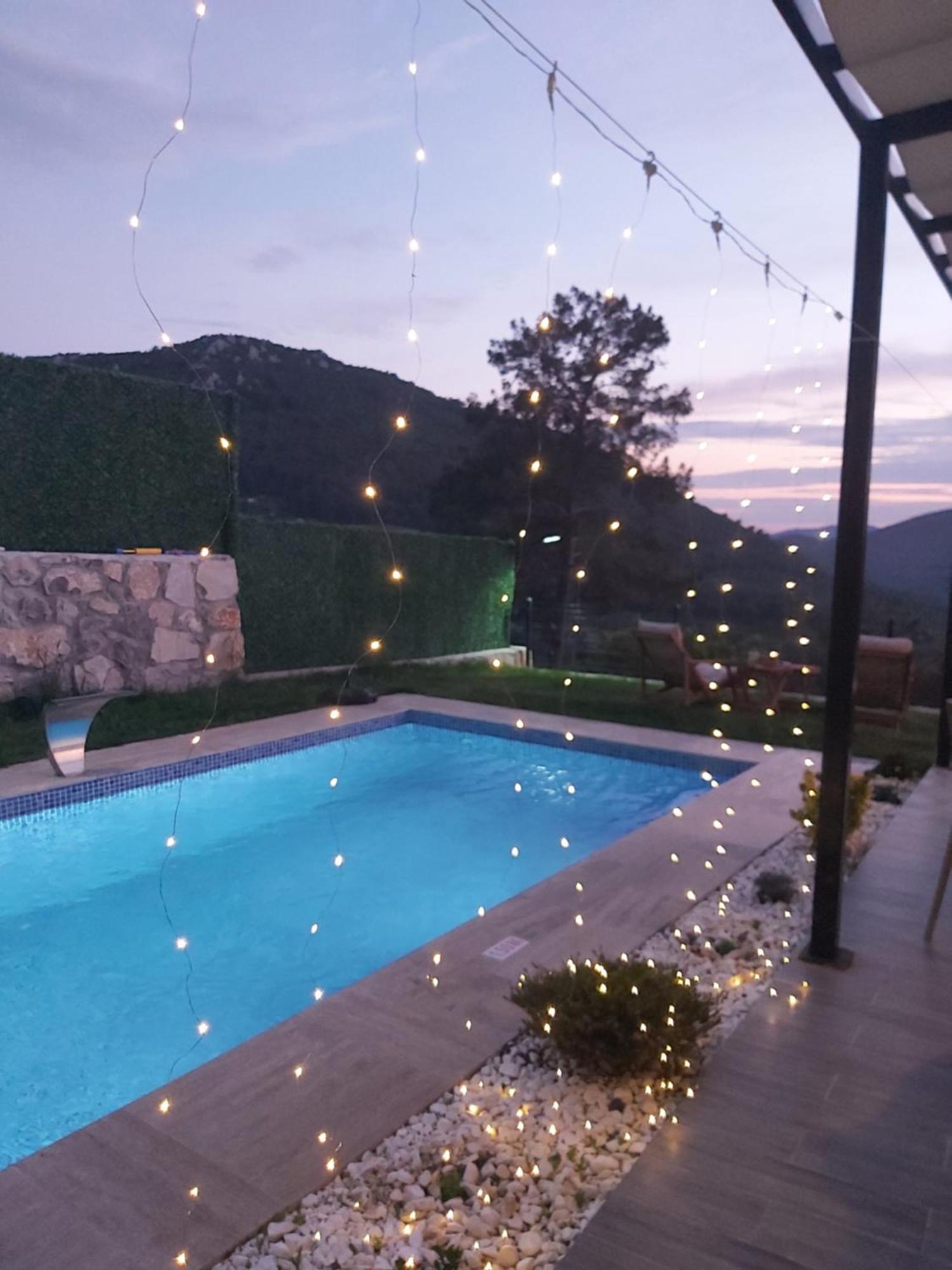 Sunset Villa