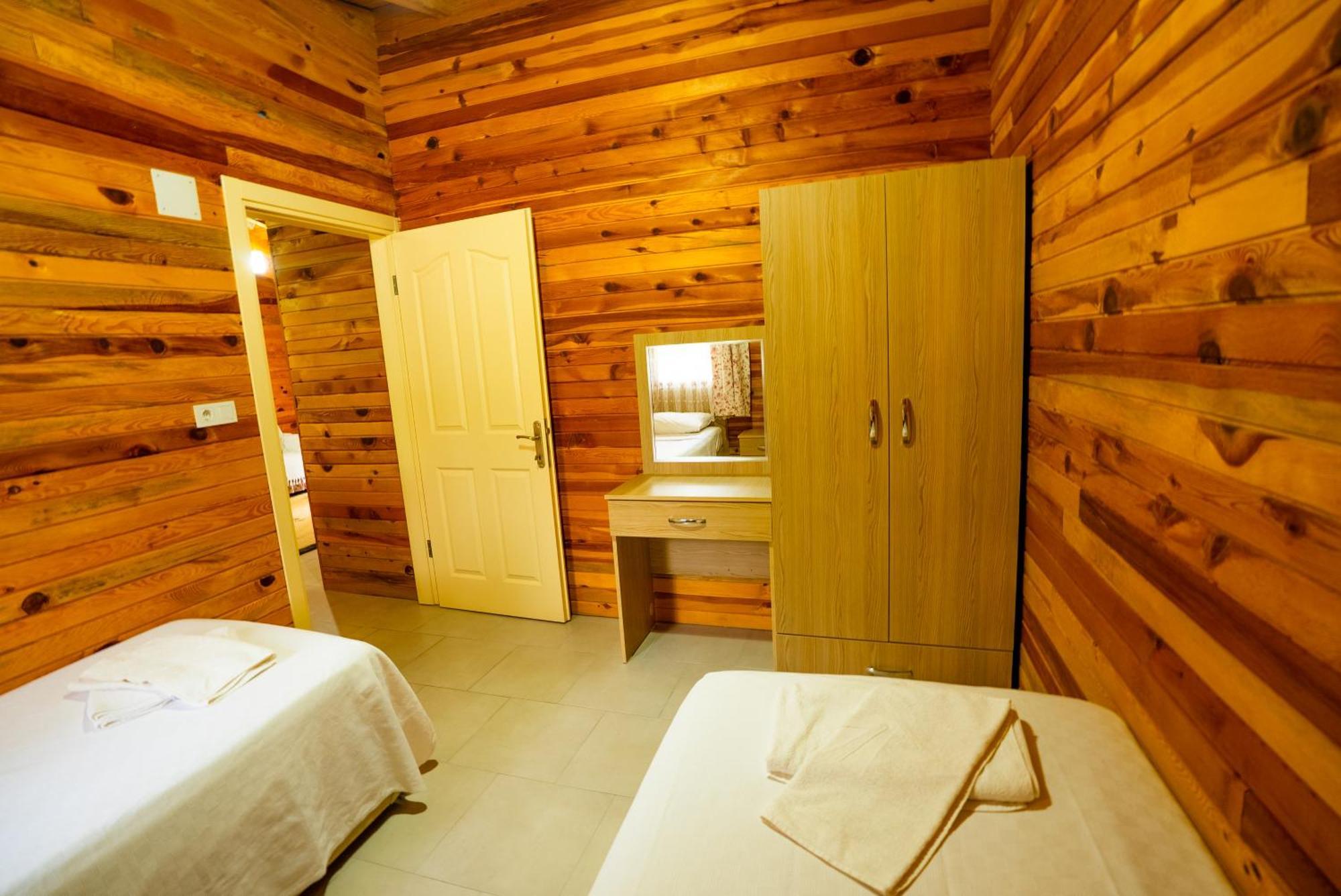 Defne Olive Gardens, Koca Calis, - Previously Defne Vakantiehuis
