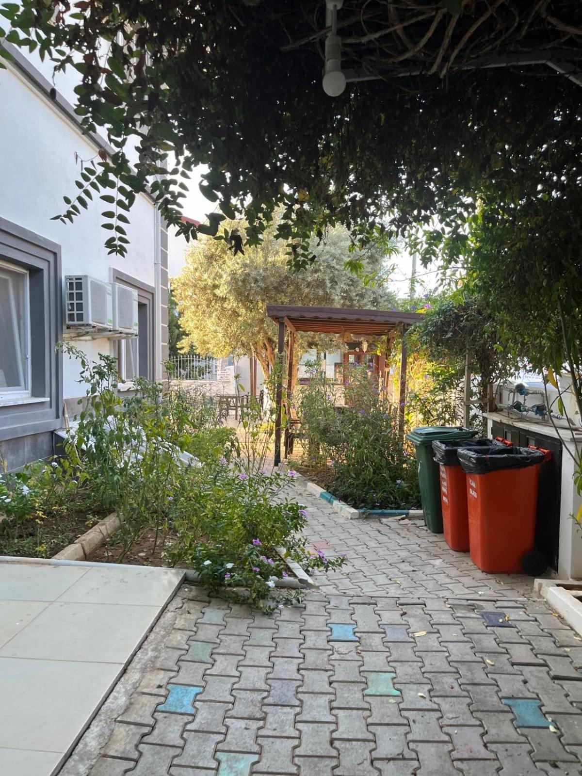 Begonvil Garden Aparthotel