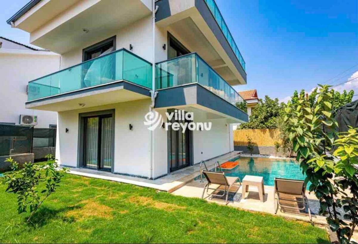 Villa Micro 1 *