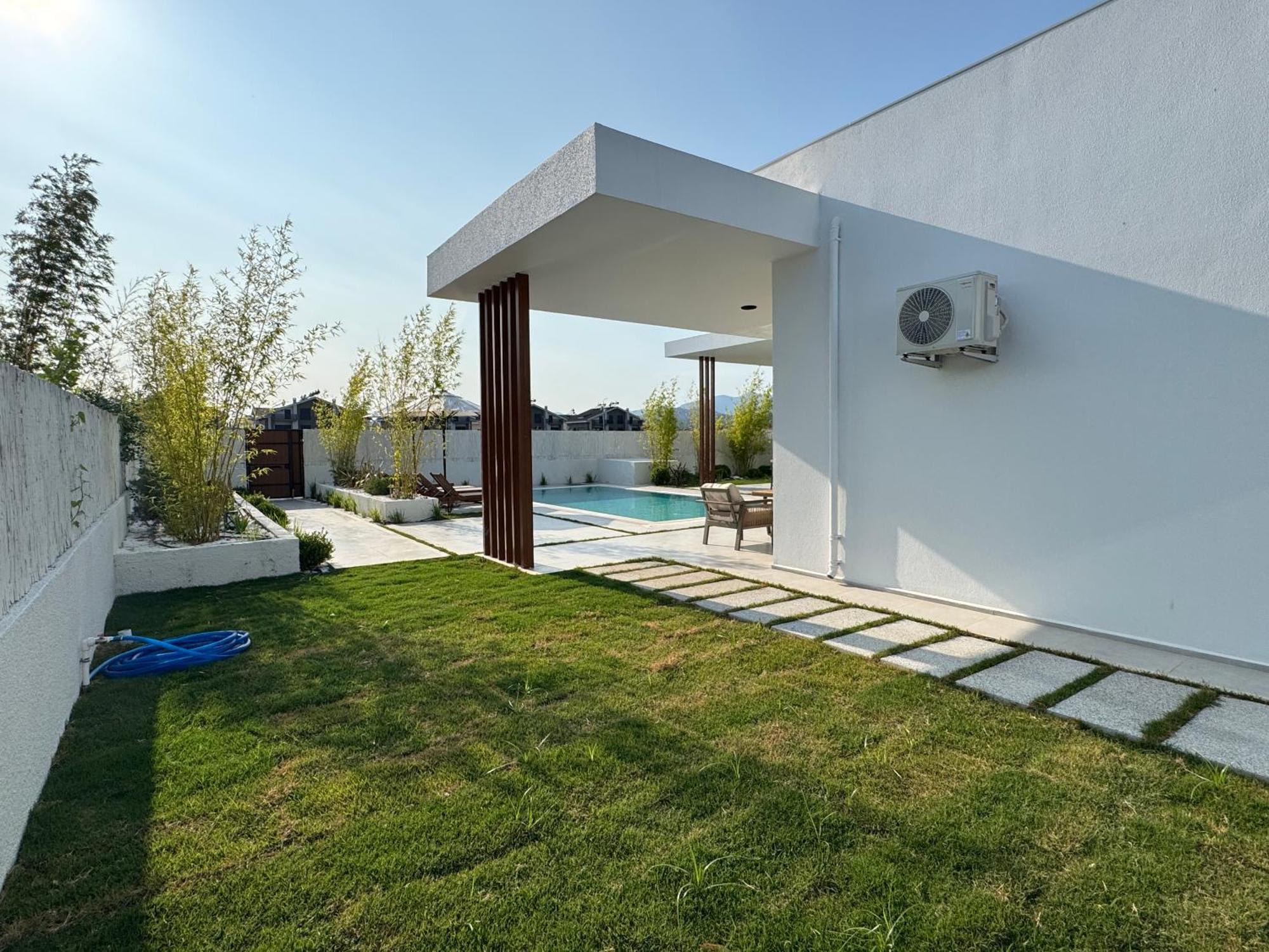 Ashta Suites - Zen 2 Villa *