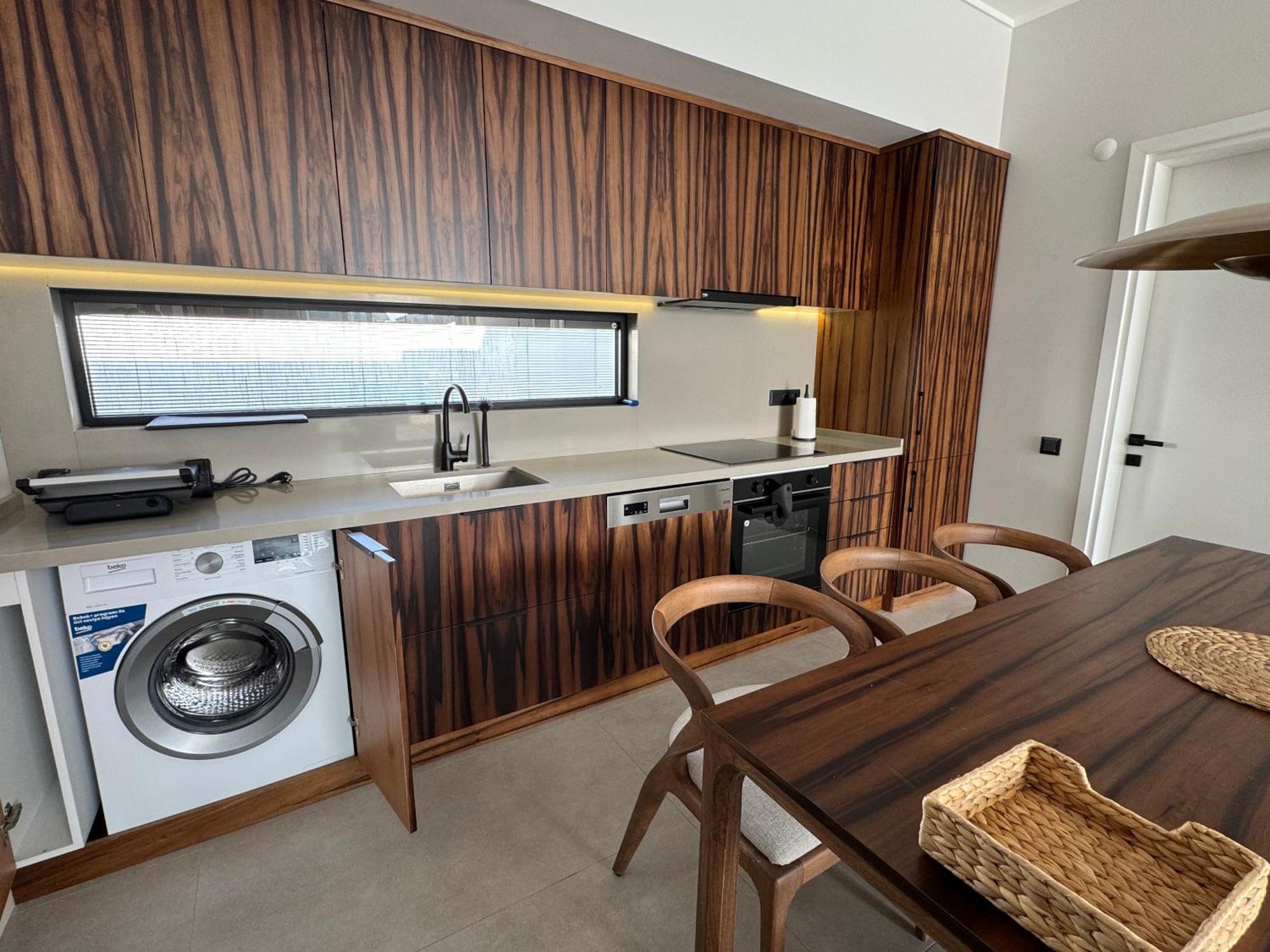Ashta Suites - Zen 2 Villa *