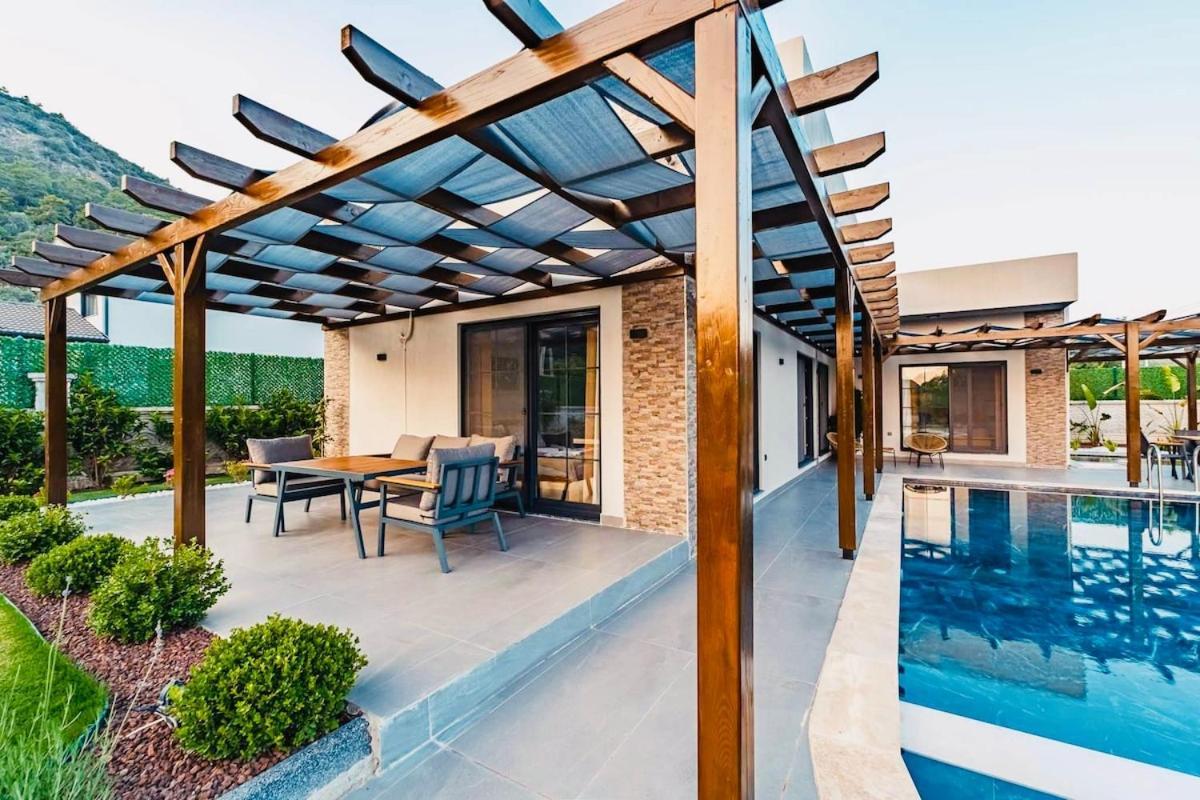 Villa Alina Holiday home *