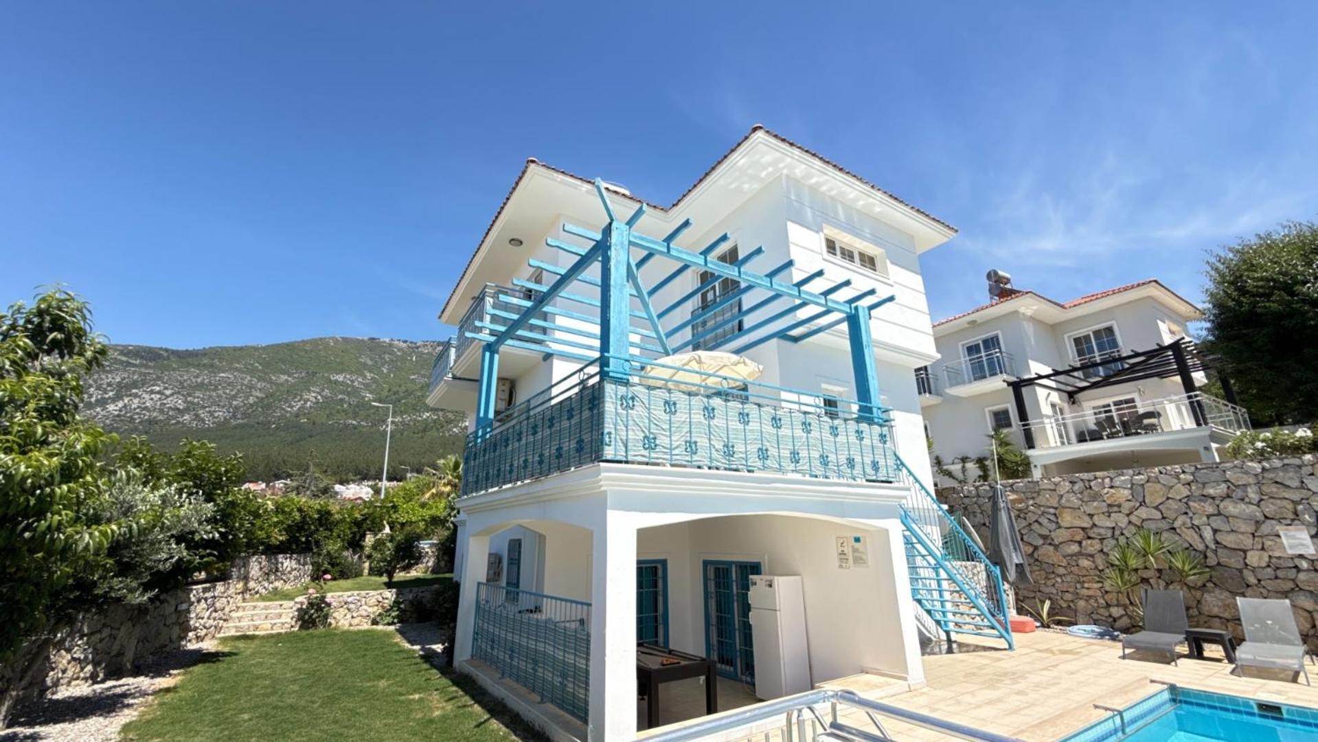 Villa Hayat 6 Yatak Odali Oeluedenize Yakin