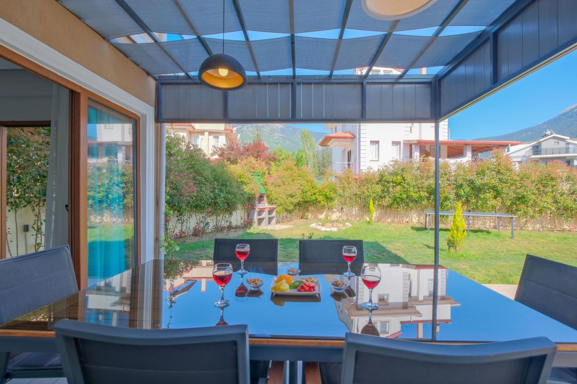 Lavanta Villalari Villa *