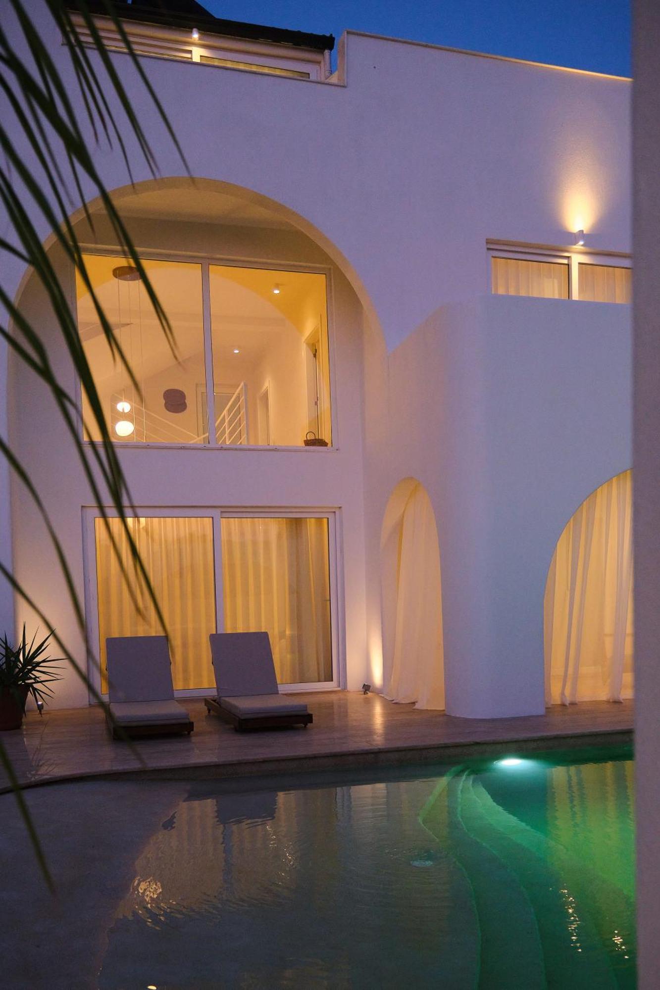 Villa Ionx - Indoor & Outdoor Pool, Sauna, Bathtub, Jacuzzi
