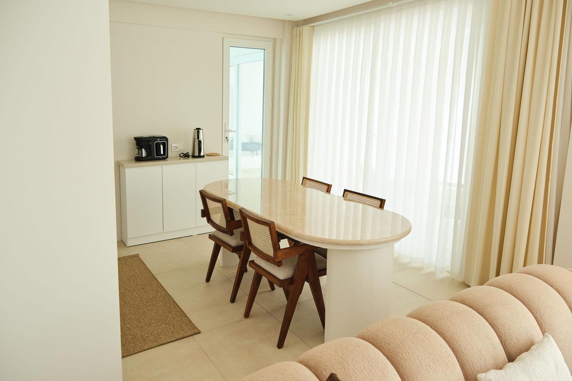 Villa Ionx - Indoor & Outdoor Pool, Sauna, Bathtub, Jacuzzi *